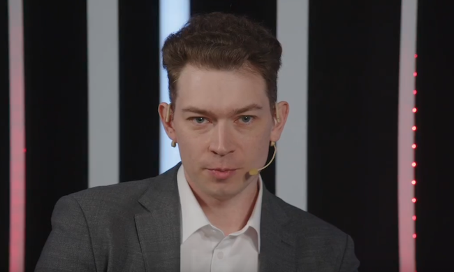 Дмитрий Кузьмин, директор, блок «Цифровая крепость ВЭБа», ВЭБ.РФ Дмитрий Кузьмин, директор, блок «Цифровая крепость ВЭБа», ВЭБ.РФ