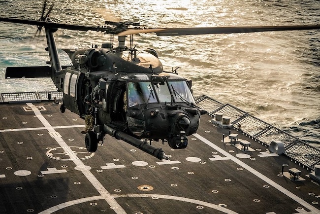 Десантный вертолет MH-60L Black Hawk группы Night Stalkers