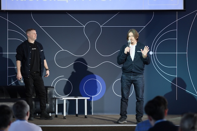 Александр Левченко (справа) и Дмитрий Овчинников