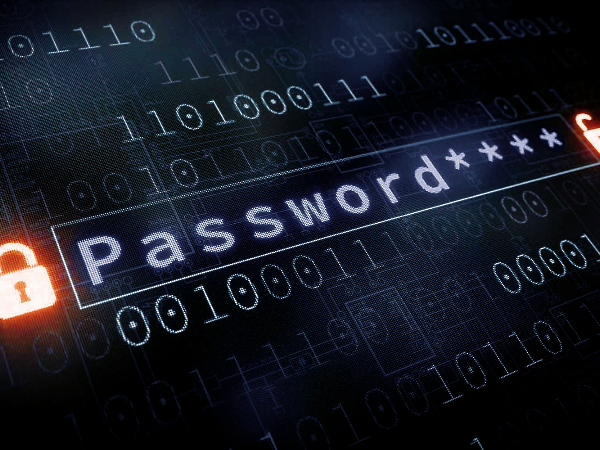 Кеудемді әйел өзінің лас трусигін көрсетті.