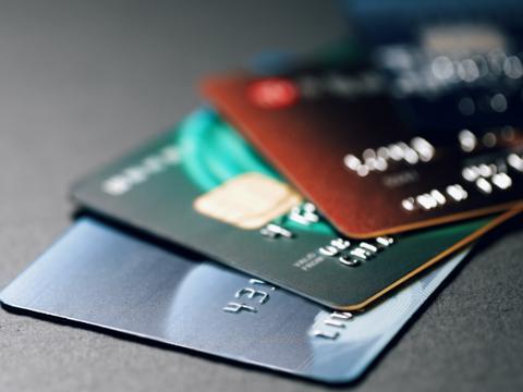 Маркетплейс BidenCash бесплатно раздает данные 1,2 млн банковских карт