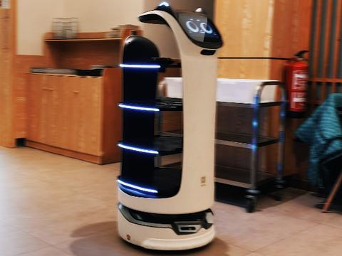 Роботы-официанты и курьеры оказались под угрозой удалённого взлома