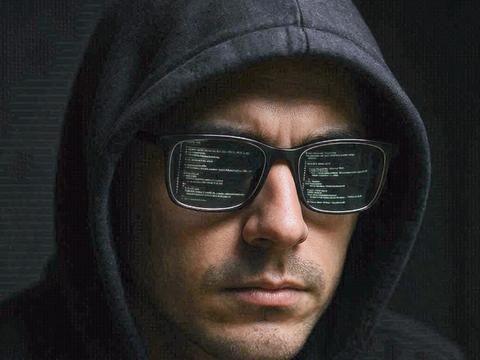 19-летнего хакера вычислили по идентификатору Windows