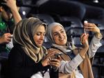 Слежка за супругами в Саудовской Аравии теперь уголовно наказуема