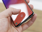 Samsung устранил проблему сканера отпечатка пальца в Galaxy S10