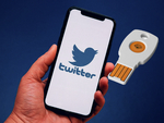 После взлома Twitter сотрудников обязали использовать электронные ключи