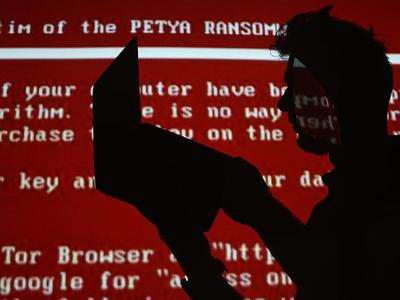 Системы Сбербанка на Украине не пострадали во время атаки вируса Petya
