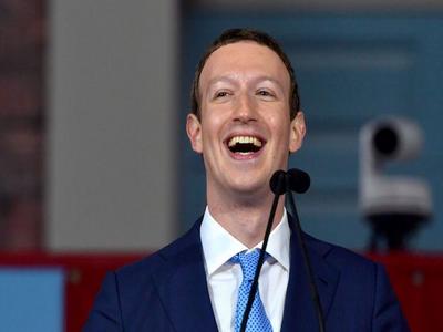 Марк Цукерберг заставляет команду Facebook использовать только Android