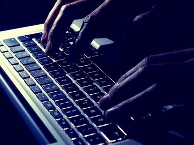 Хакеры поднимают виртуальную машину на ПК жертвы, для скрытия атаки