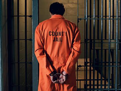 8 лет тюрьмы получил киберпреступник, укравший нюдсы из iCloud