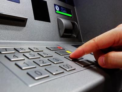 Эксперты: Взломать большинство банкоматов можно за 15 минут