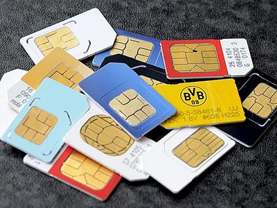 Минкомсвязь пока отказалась переводить россиян на защищенные SIM-карты