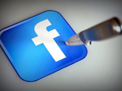 Пользователи начали удалять приложение Facebook после скандала с данными