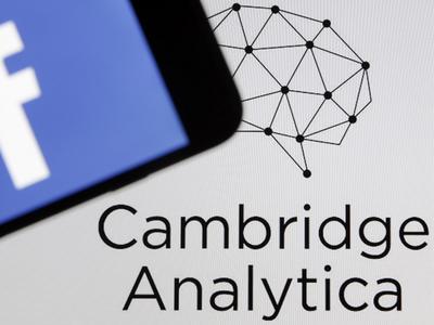 Роскомнадзор запросил у Cambridge Analytica информацию о данных россиян
