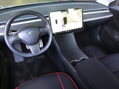 Tesla подарит автомобиль Model 3 за обнаружение в нем уязвимостей
