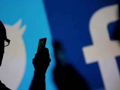 Роскомнадзор пугает Facebook и Twitter штрафом в пять тысяч рублей