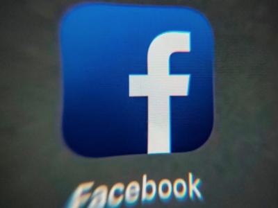 Британия обвиняет Facebook в распространении фейковой информации