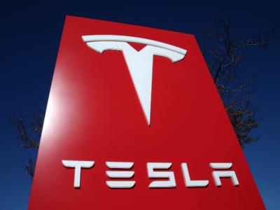 Tesla обновила Model S и X для защиты от возгорания аккумулятора