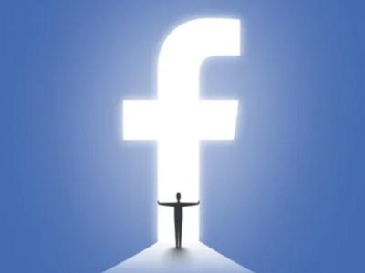 Guardian: После скандалов статистика использования Facebook резко падает