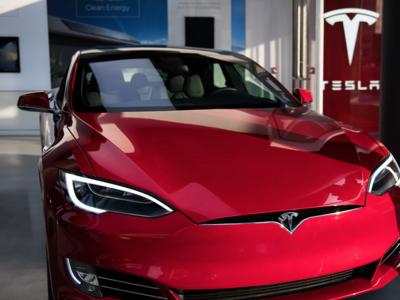 XSS-брешь в Tesla Model 3 позволяла изменить информацию об автомобиле