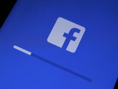 Сенаторы США: Пользователи Facebook должны легко переносить свои данные