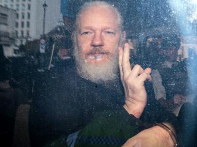 Минюст США обвинил Ассанжа (WikiLeaks) в связи с Anonymous и LulzSec
