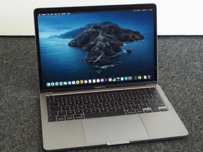 Apple рекомендует не закрывать камеру в MacBook — можно повредить экран