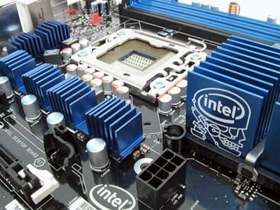 Критическая уязвимость затрагивает ряд материнских плат Intel