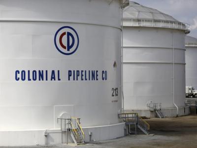 США вернули 2 из 4 миллионов долларов, выплаченных Colonial Pipeline