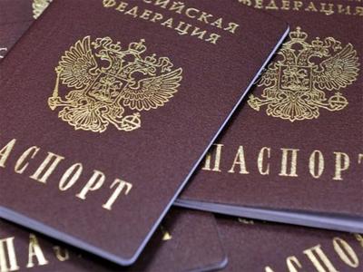 Власти опровергли замену паспортов SIM-картами