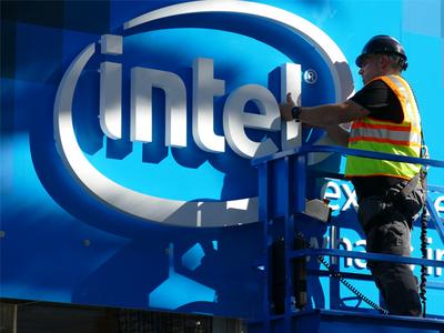 Глава Intel обещает исправить проблему Meltdown/Spectre в течение недели