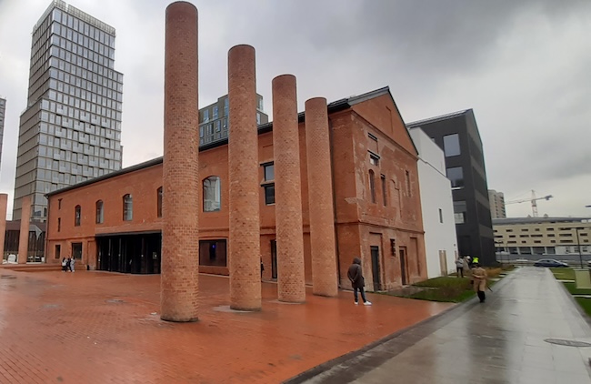 «Кибердом» находится на Красной Пресне «Кибердом» находится на Красной Пресне